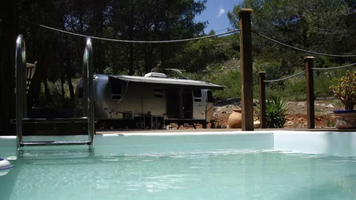 airbnb-airstream-rental-andalucia-4