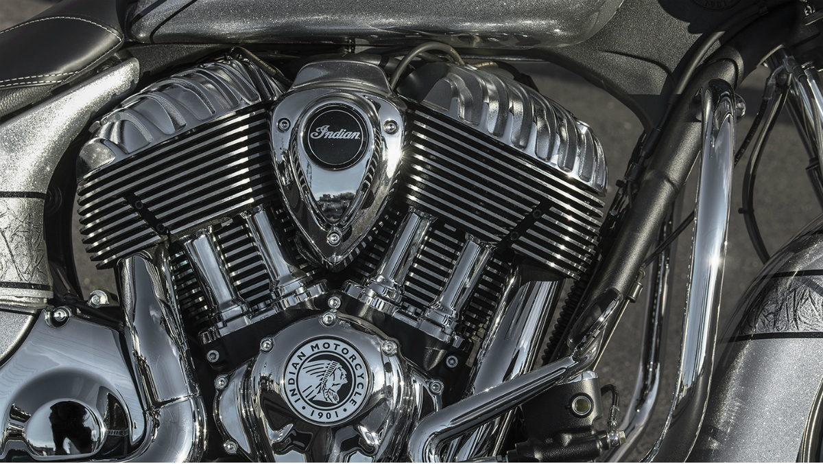 2018 chieftain elite indian motorcycle first look detail 03