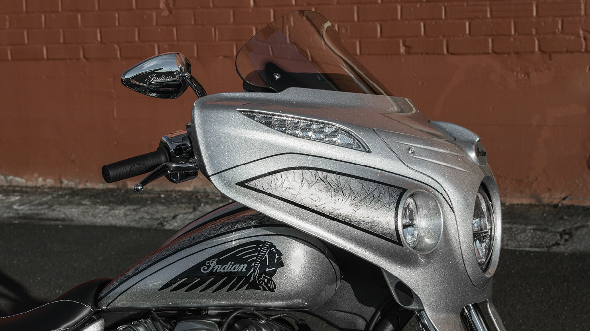 2018 chieftain elite indian motorcycle first look detail 05