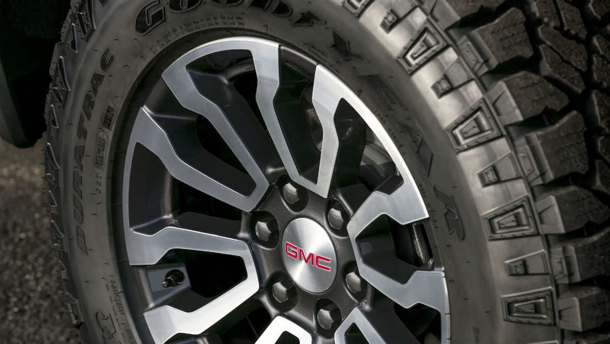 2019-GMC-Sierra-AT4-tire