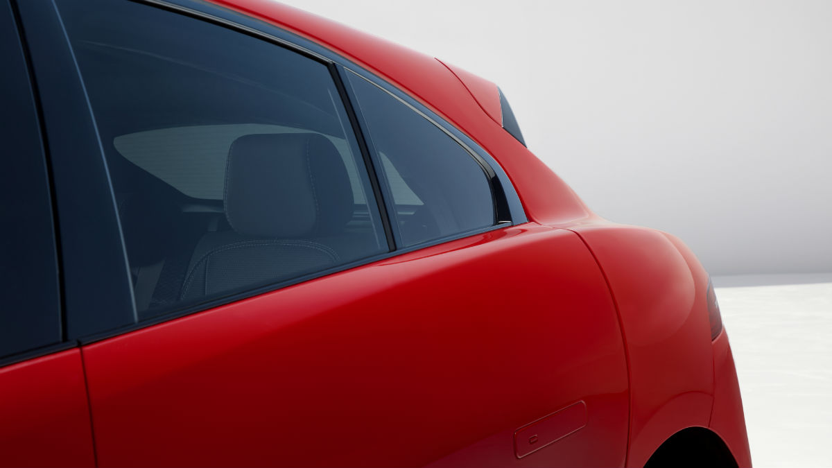 jaguar i pace rear window