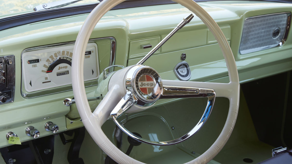 jeep wagoneer roadtrip front dash