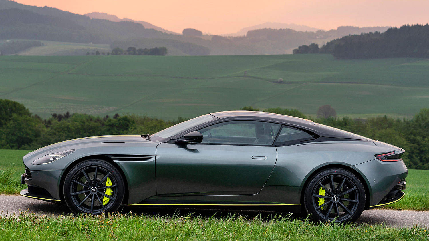 What It's Like Behind the Wheel of the 2019 Aston Martin DB11 AMR - The ...