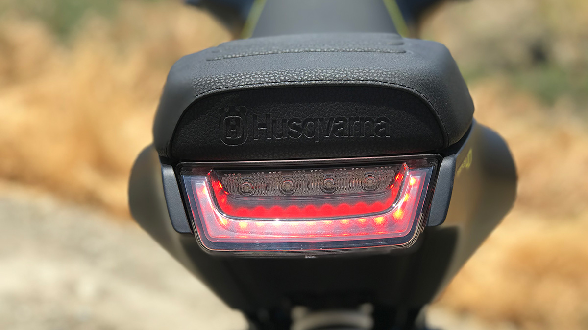 husqvarna svartpilen tail light