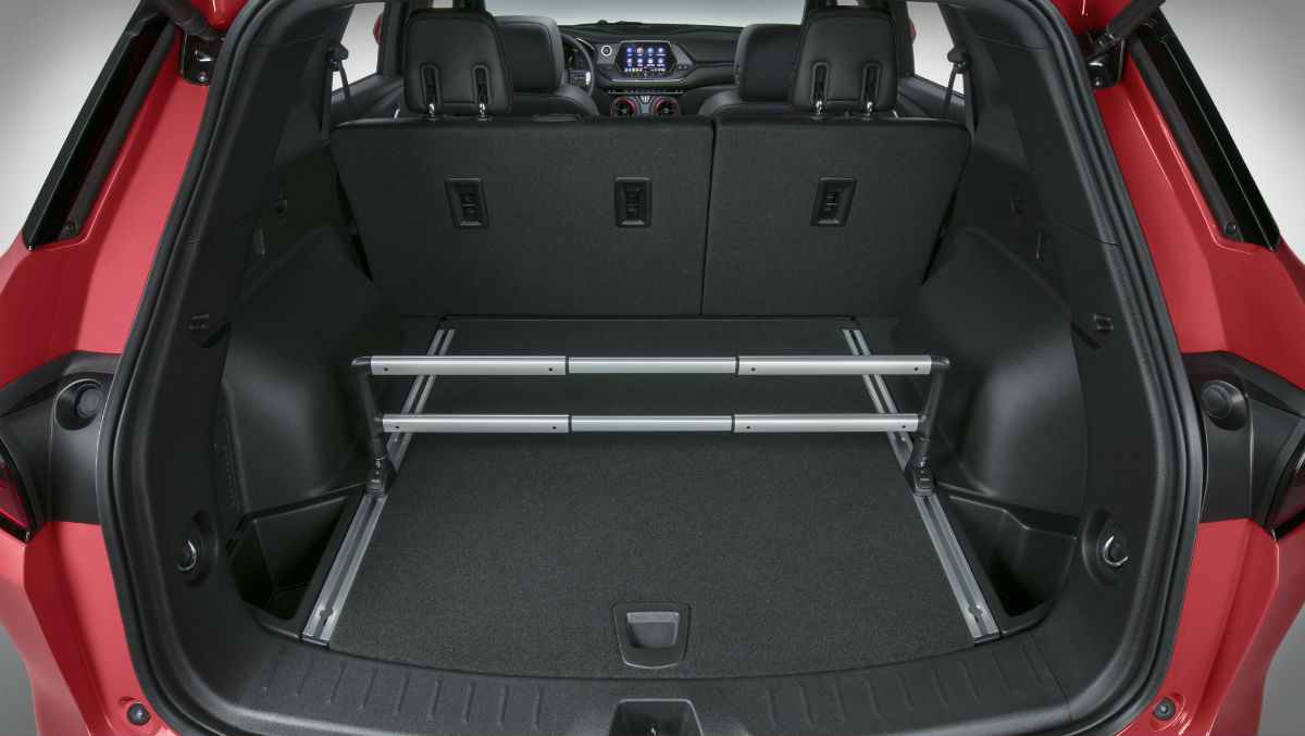 2019 chevy blazer trunk