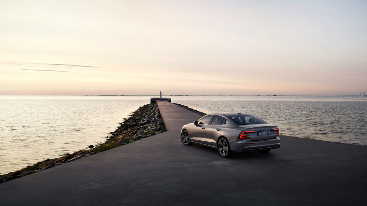 2019 volvo s60 sedan pictures pricing 7