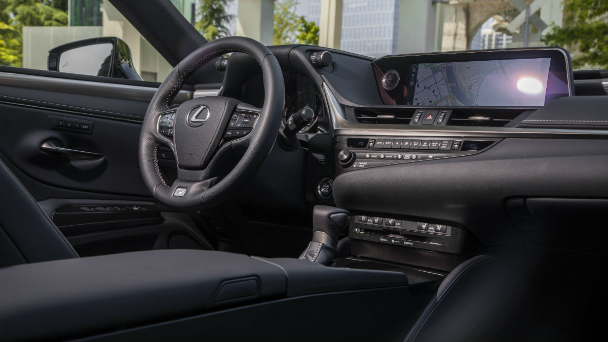 2019 lexus es review 300h interior 18