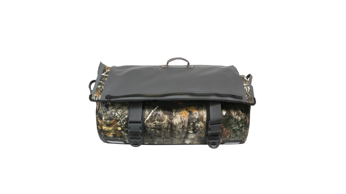 otterbox yampa dry bag duffel camo 1