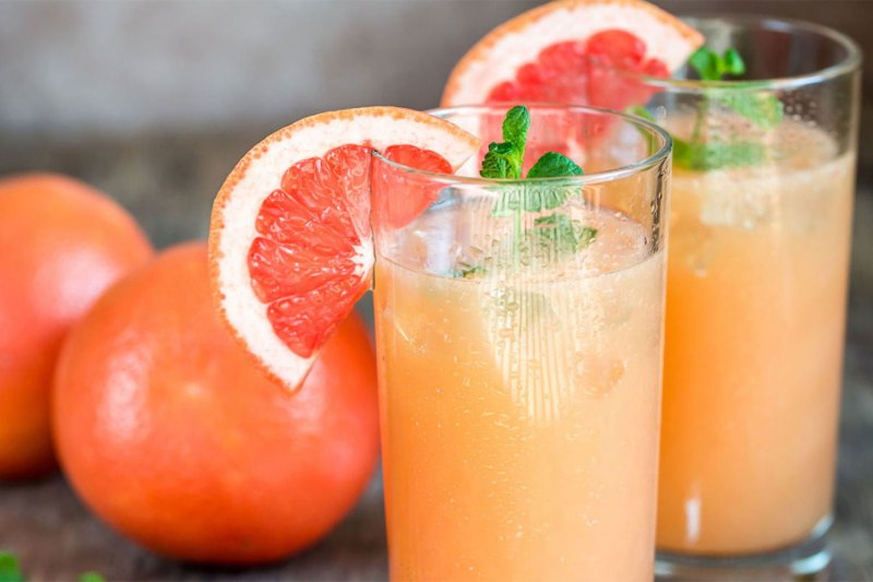 Paloma cocktail