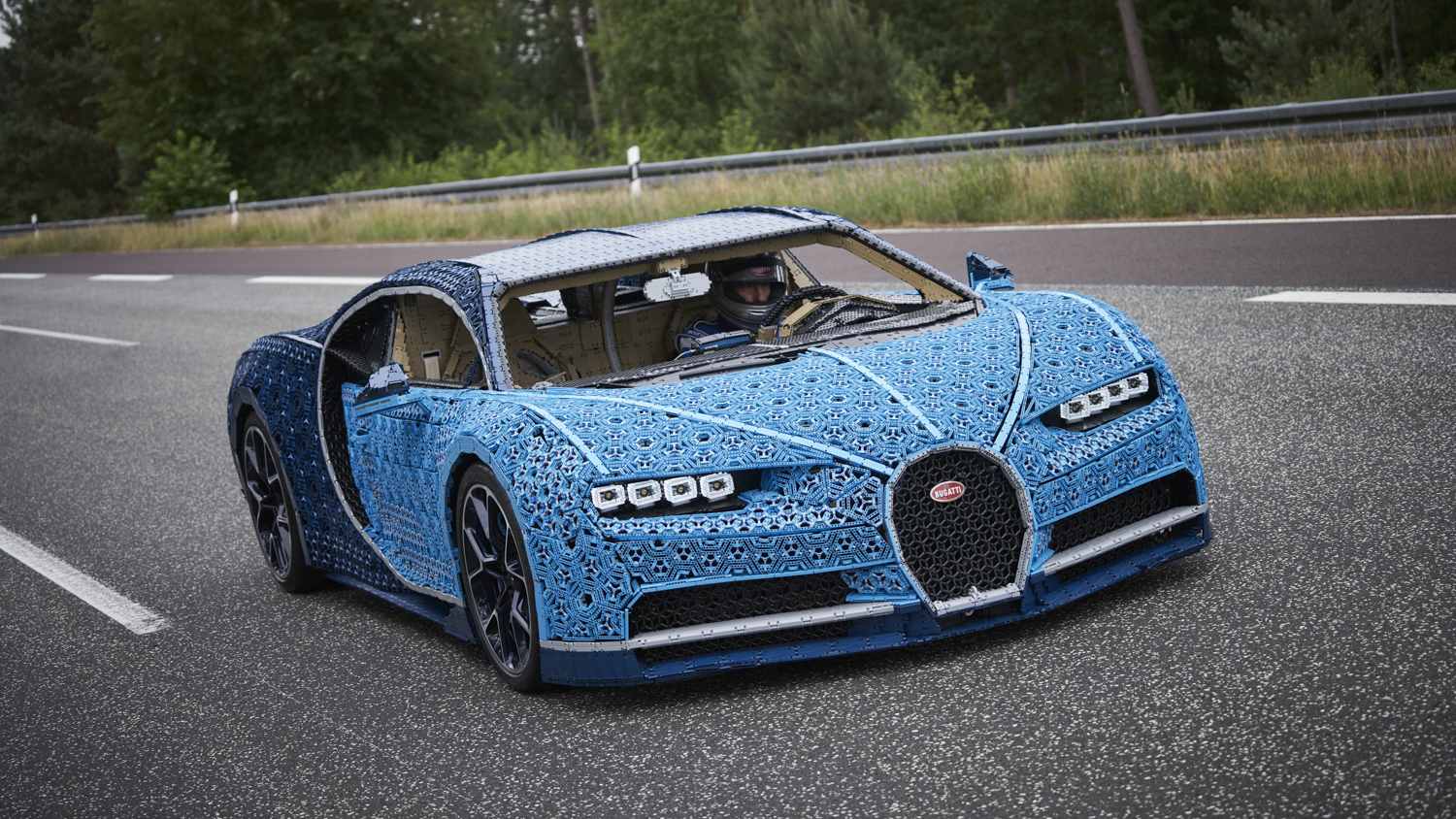 lego bugatti chiron 21