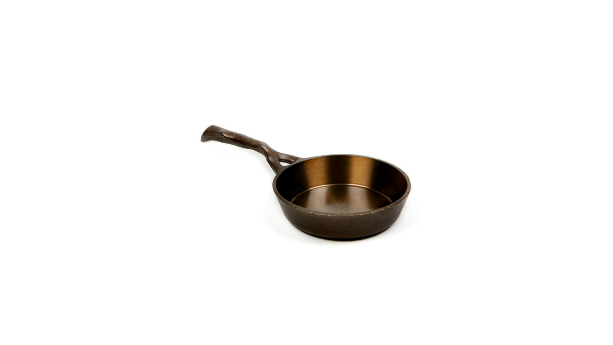 nest homeware cast iron pots pans egg pan 1