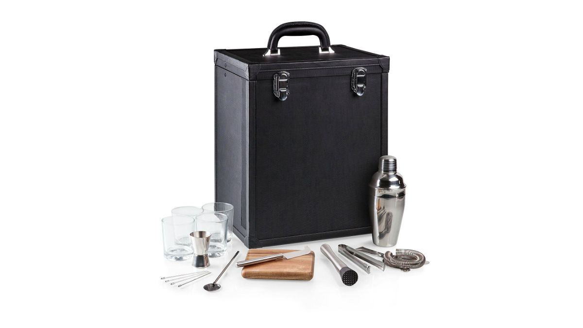 travel cocktail set giveaway hamilton 3