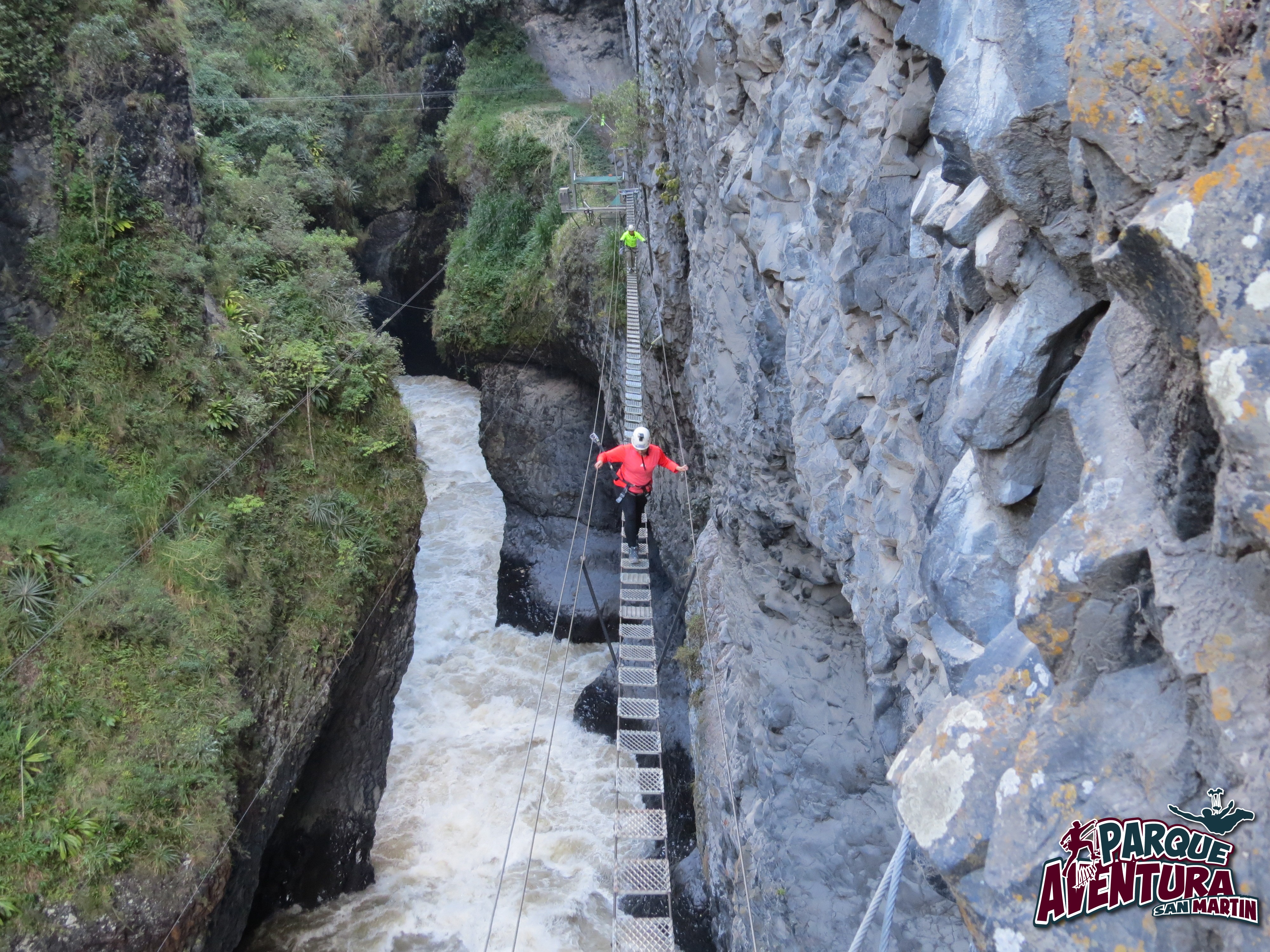 contiki tours me and we ecuador travel experience parque aventura san martin 3