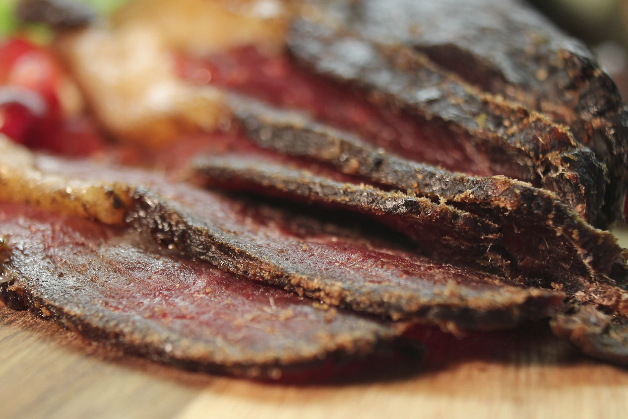 3 Easy Dehydrator Jerky Recipes for Summer Hikes and Car Trips