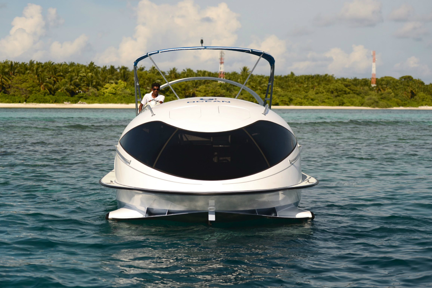 looker 370 glass bottom boat 3