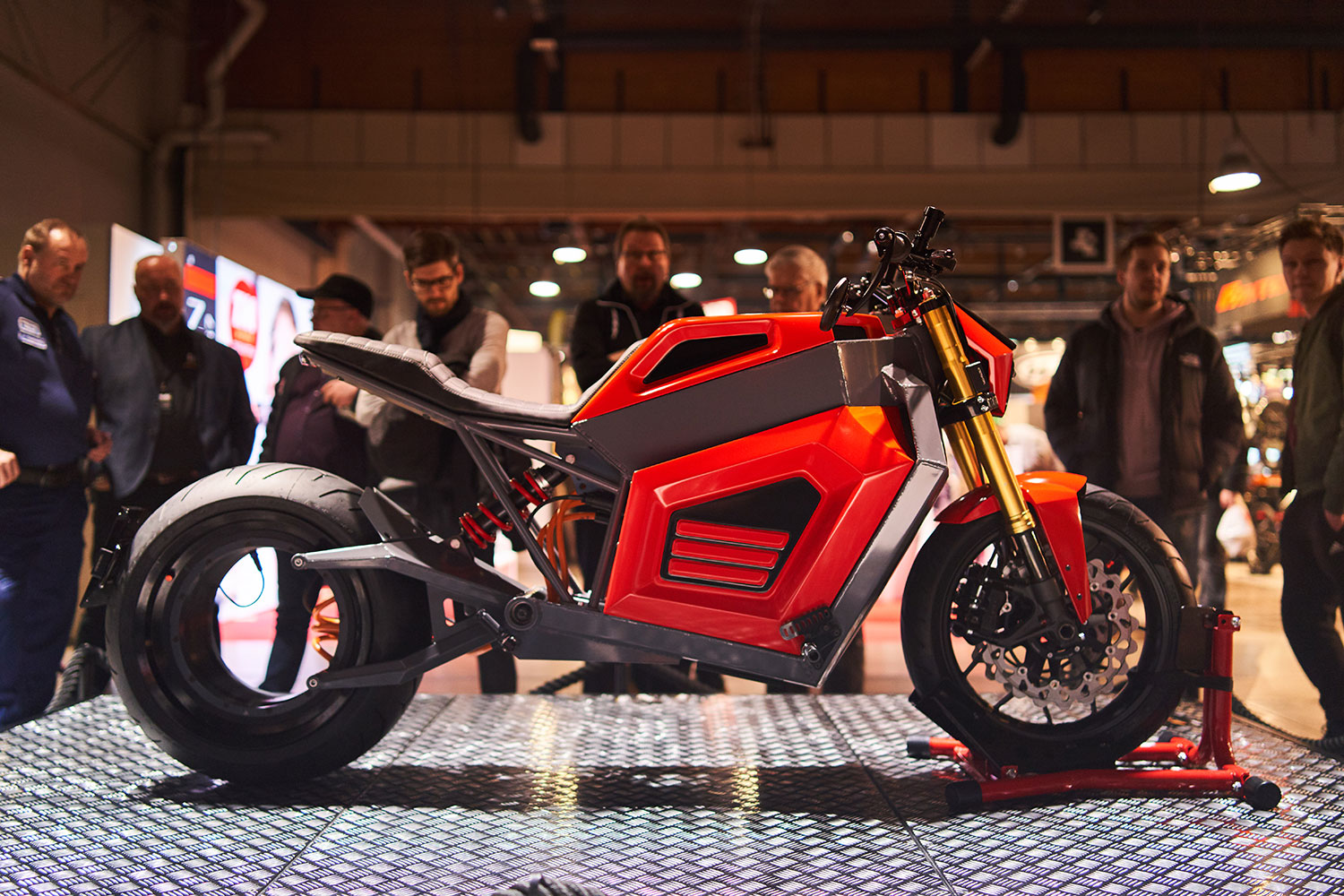rmk e2 electric motorcycle debut 9