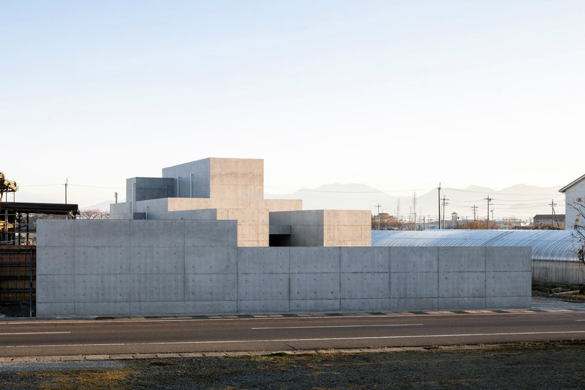 tranquil house japanese brutalism form kouichi kimura architects 2