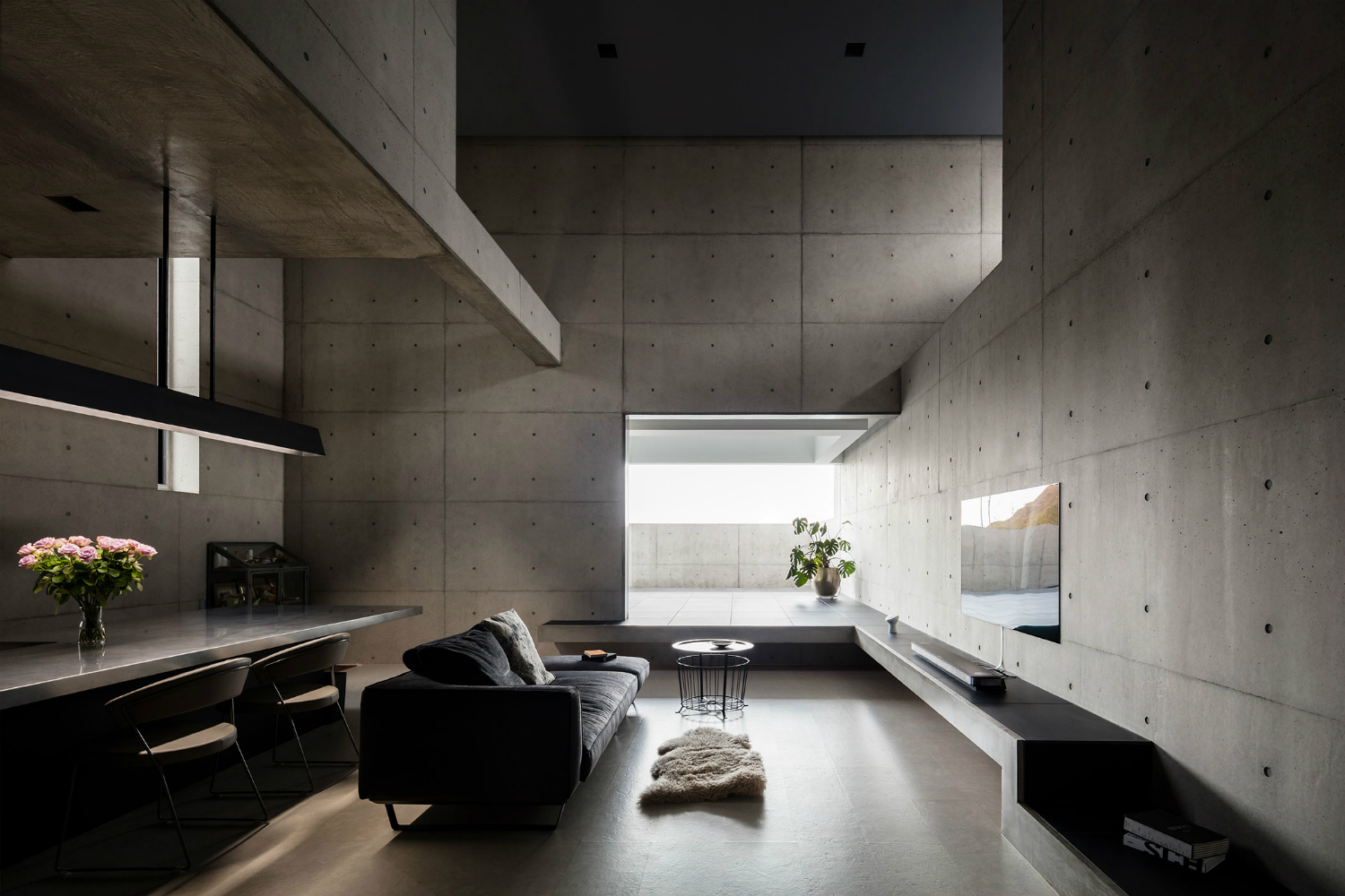 tranquil house japanese brutalism form kouichi kimura architects 6
