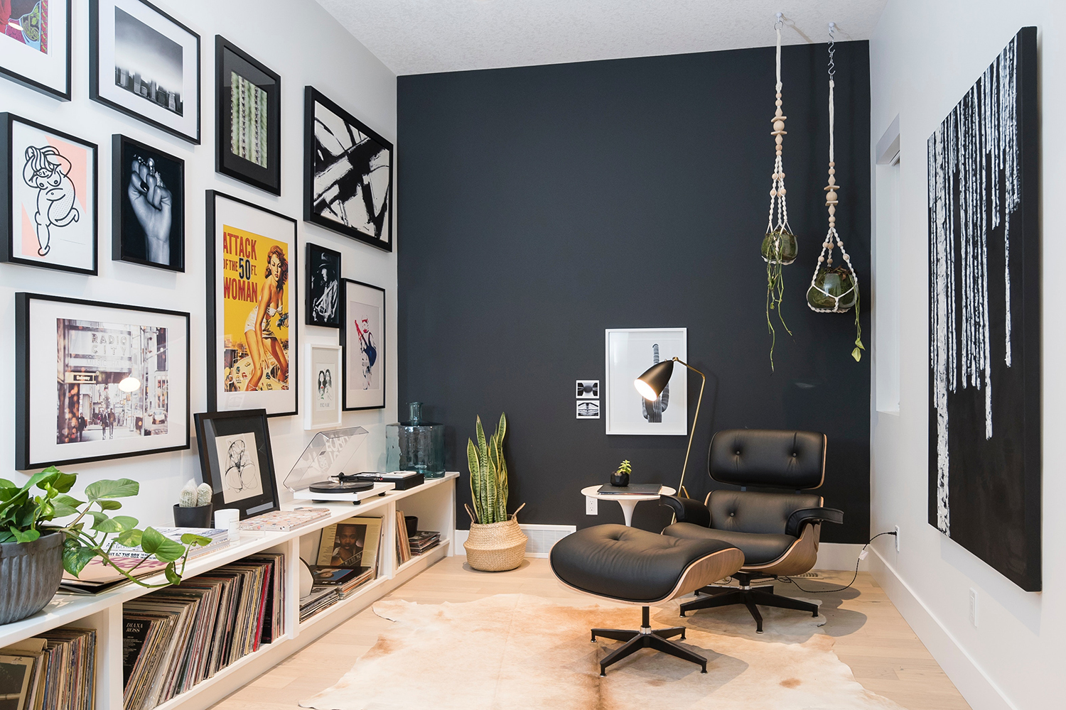 living room furniture art