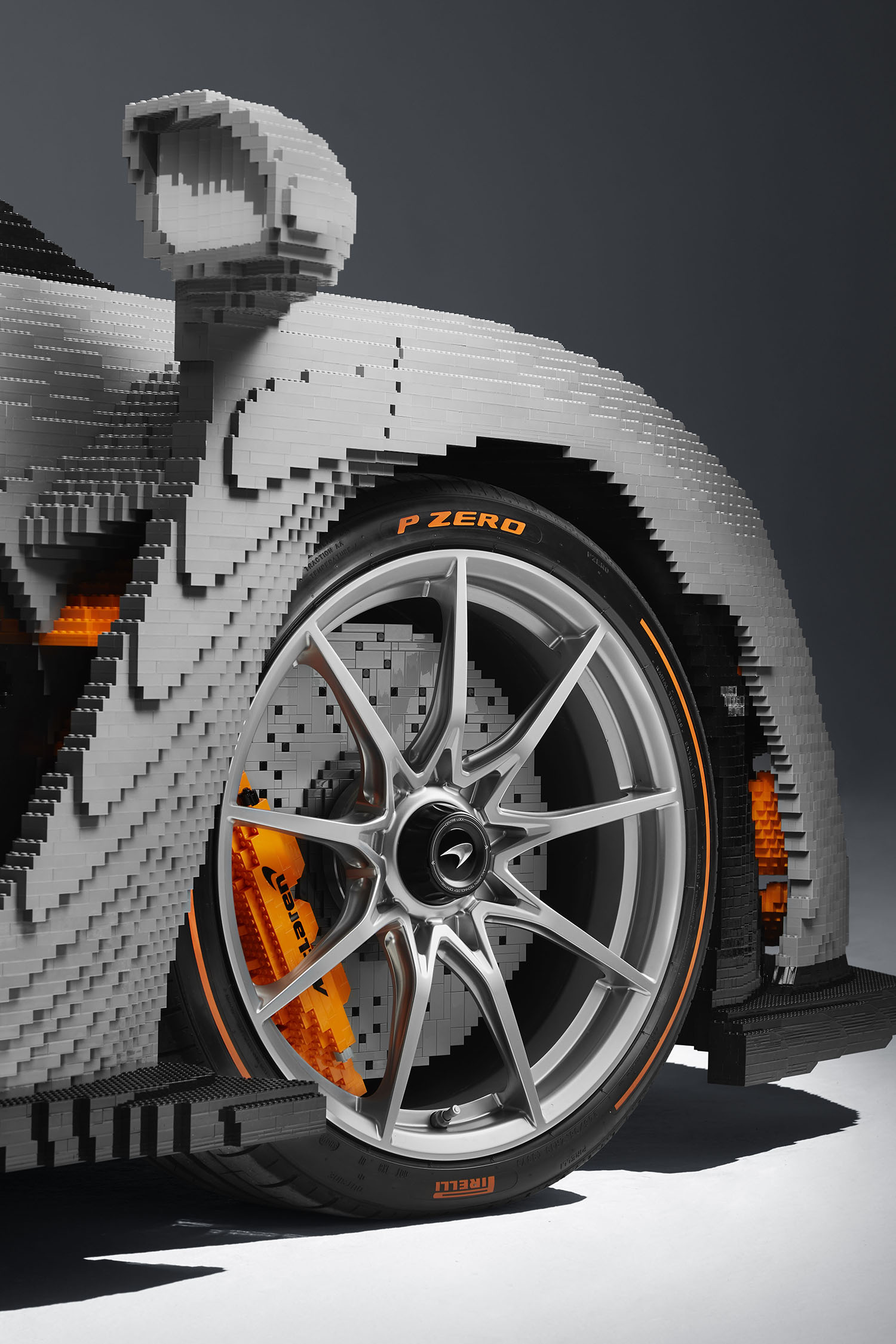 Lego built a drivable Bugatti Chiron with over 1 million pieces - The Verge