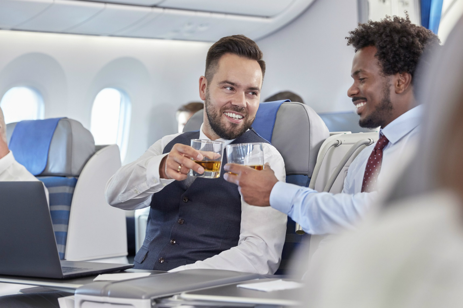 Aero Alcohol: The Legal Ins and Outs of Drinking While Flying - The Manual