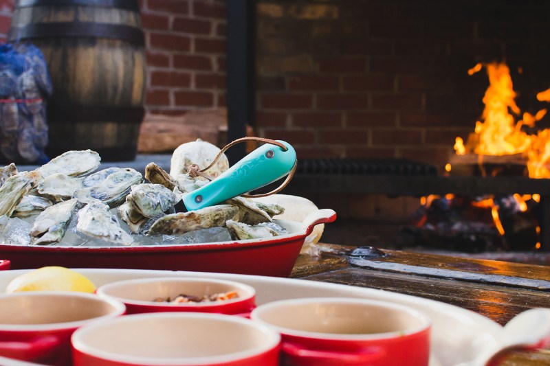 how to shuck oysters ingredients