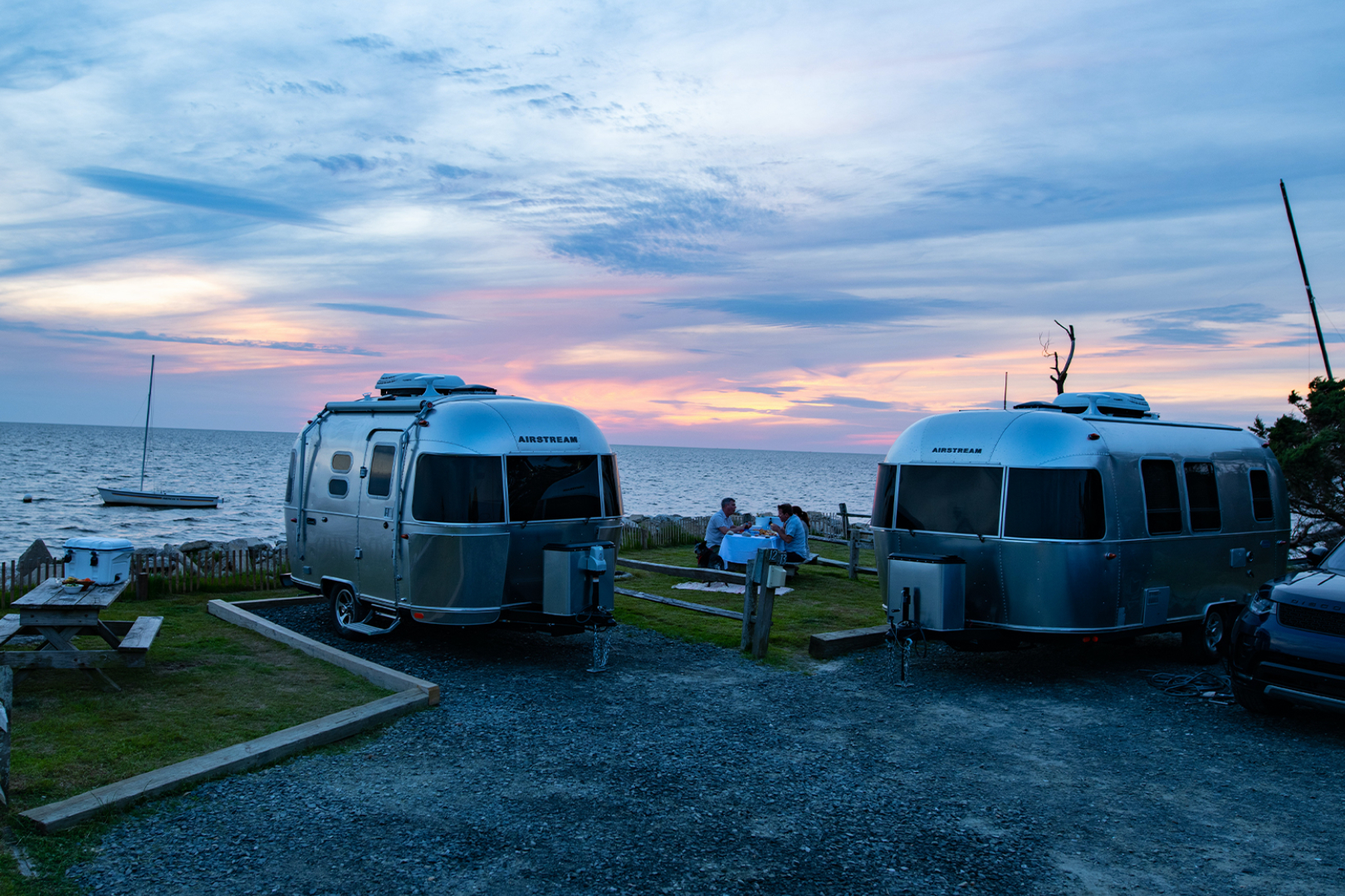 Airstream Caravel