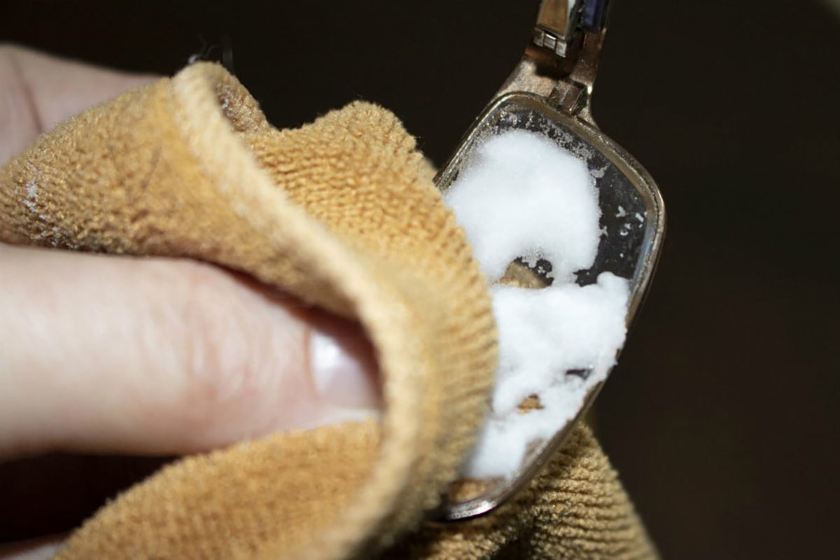 Baking soda solution on glasses lens.
