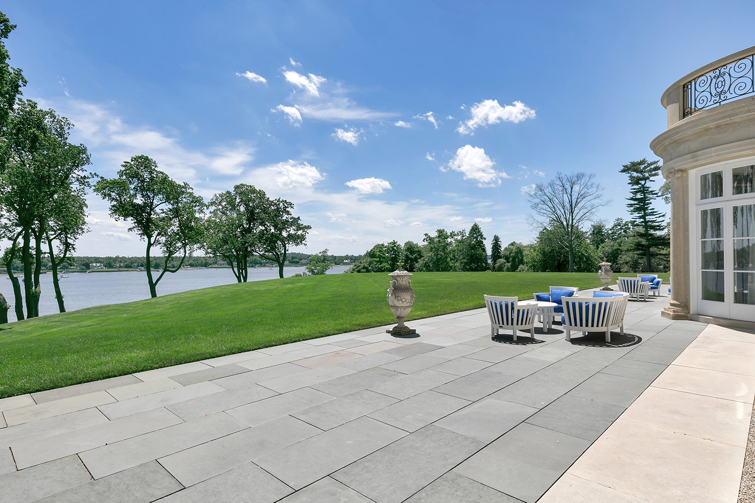 northeast waterfront homes where you can summer like a celebrity private residence red bank nj print 053 60 4m3a6861 4200x280