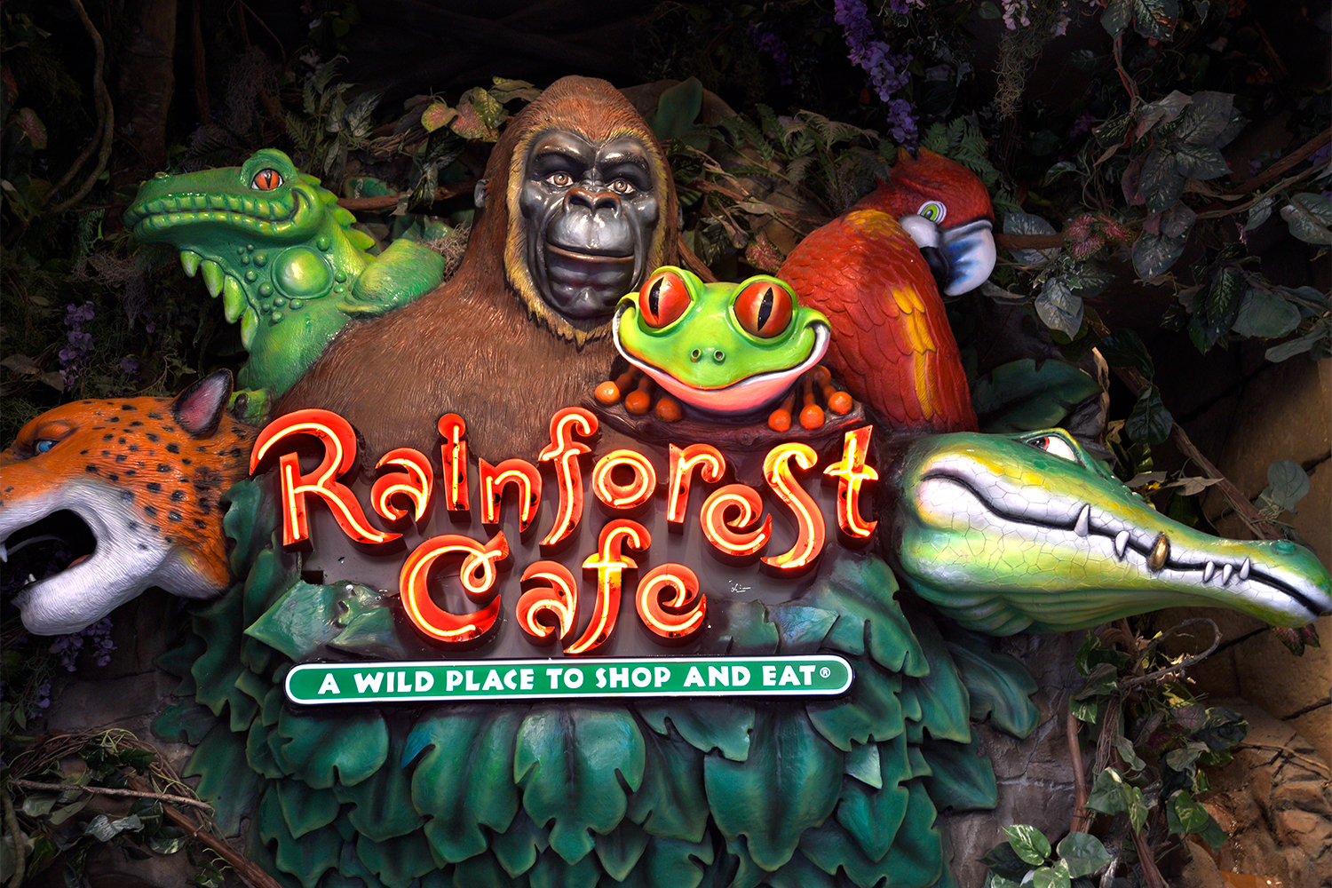 Remember The Rainforest Cafe? Bet You Didn't Know It Still Exists ...