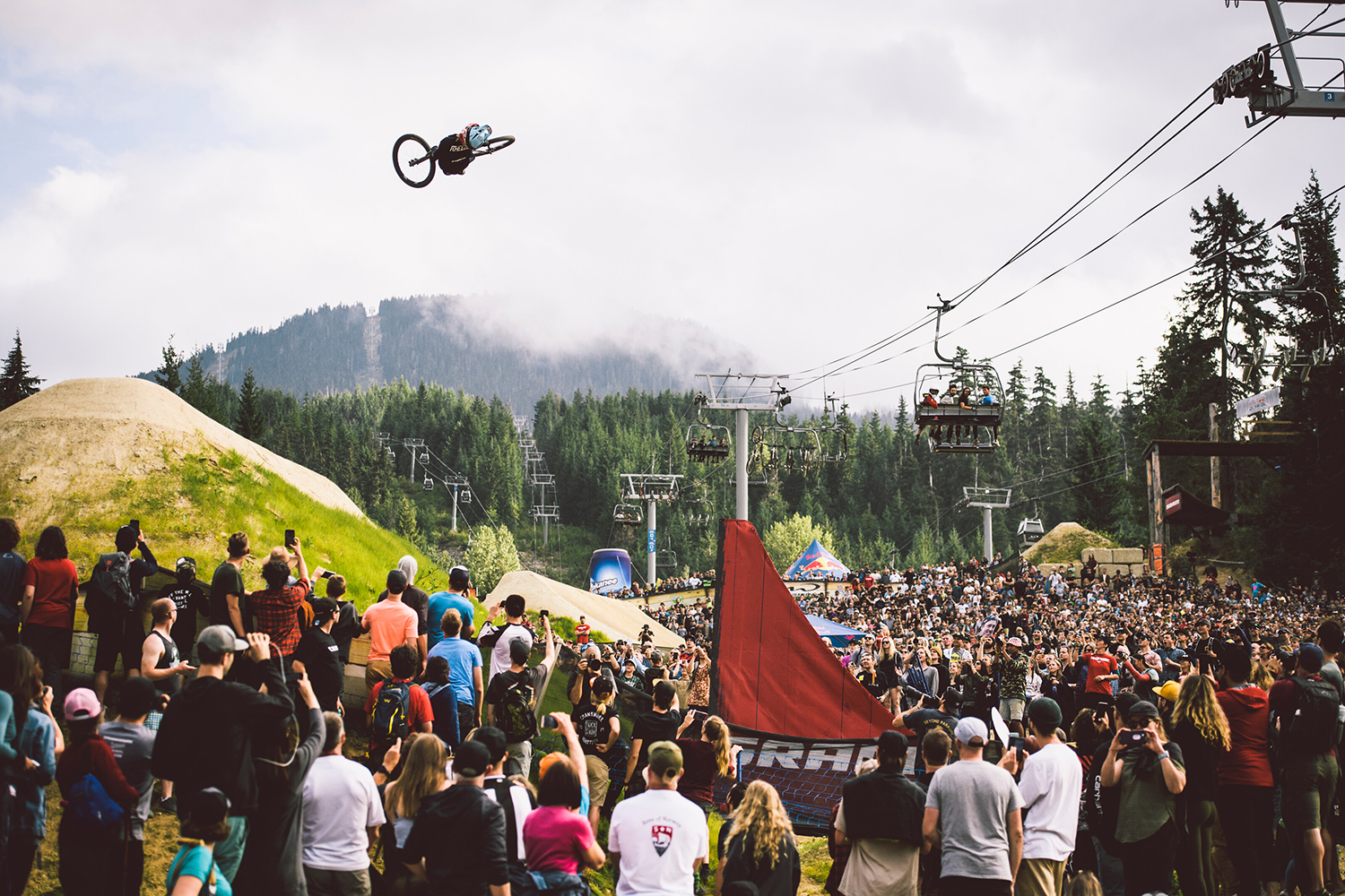 Slopestyle Mountain Bike Red Bull