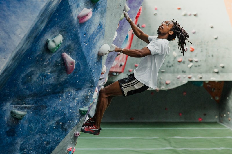 bouldering climbing gym