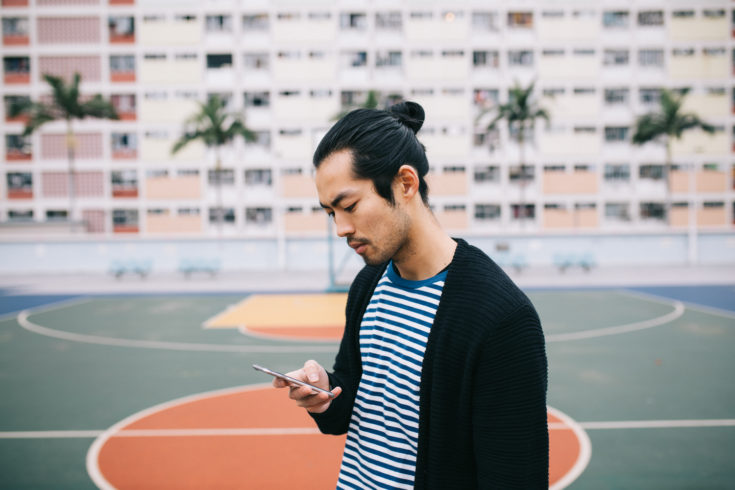 Long Hair for Men: Tips for Growing and Maintaining Your Style - The Manual Long Hair for Men: Tips for Growing and Maintaining Your Style - The Manual