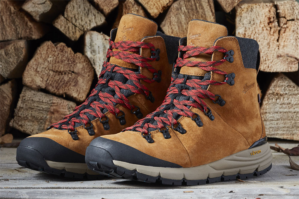 14 of the Best Men's Winter Boots for Style and Warmth - The Manual