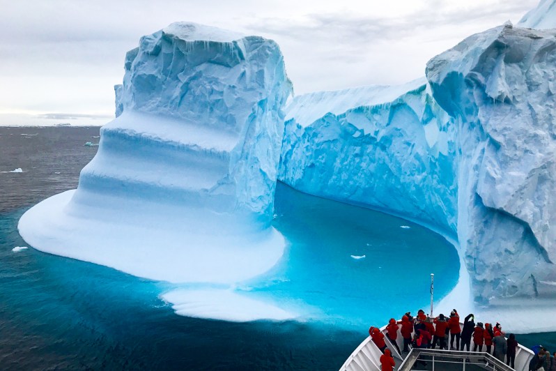 antartica icebergs