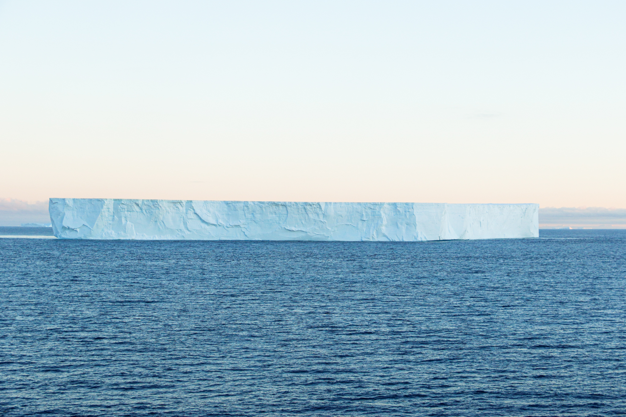 antartica icebergs