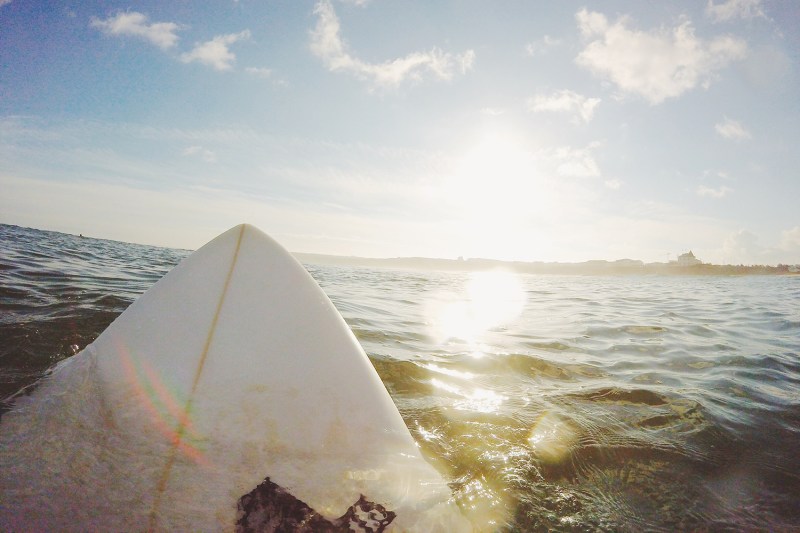 how to surf surfboard