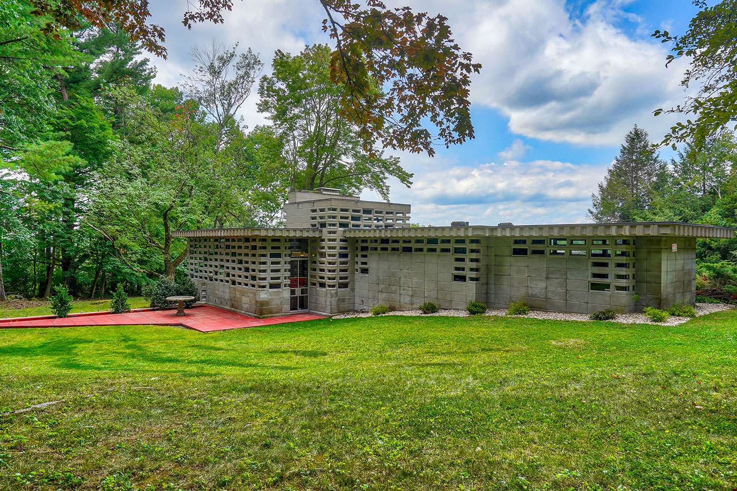 You'll Soon Be Able to See a Rare Frank Lloyd Wright Home - The Manual