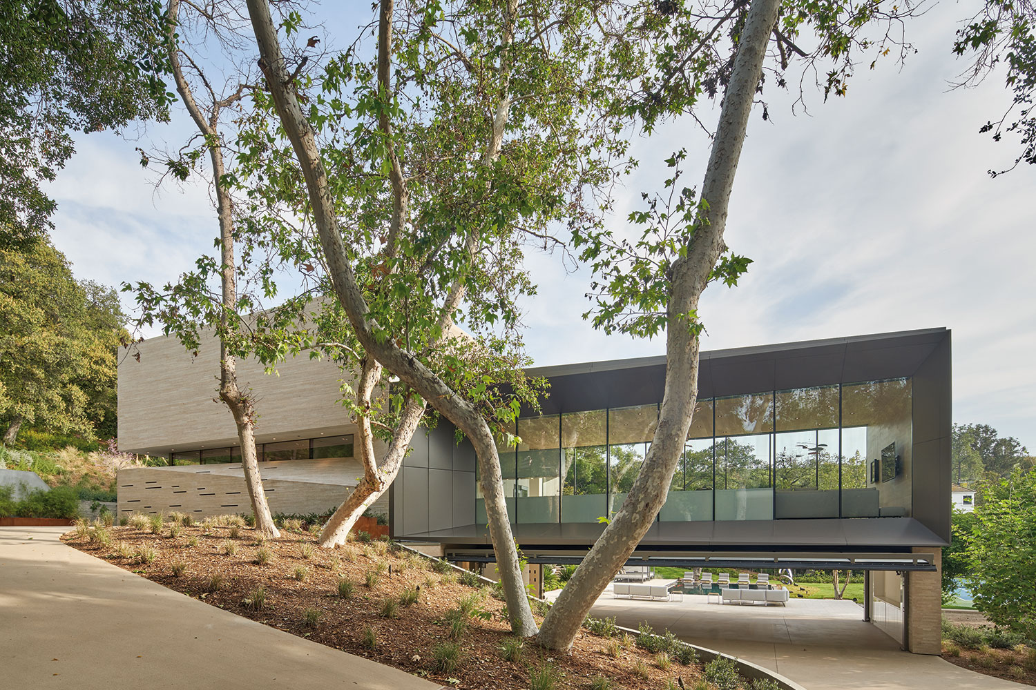 bridge house belzberg architects minimalist architecture 13 003 n12 highres