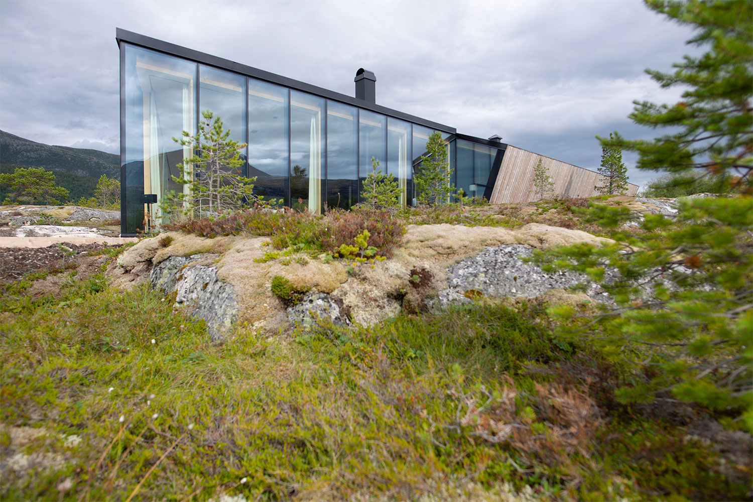 efjord cabin glass house norway snorre stinessen architecture 8