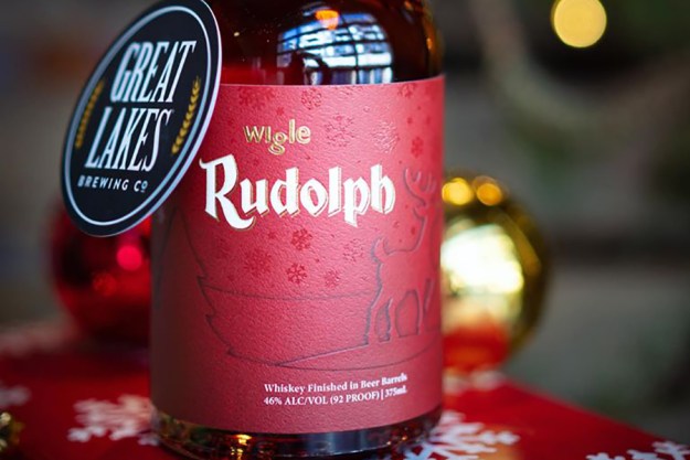 https://www.themanual.com/wp-content/uploads/sites/9/2019/12/wigle-whiskey-rudolph.jpg?resize=625%2C417&p=1