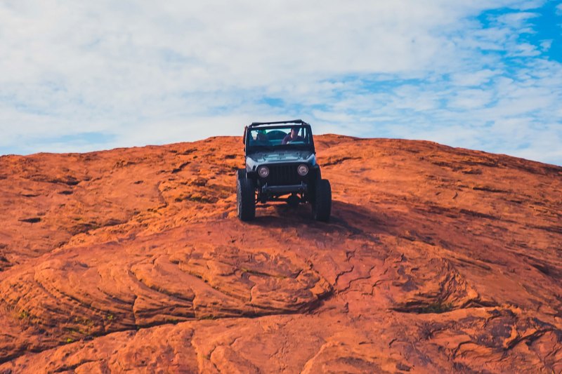 Off-roading Jeep on rocks