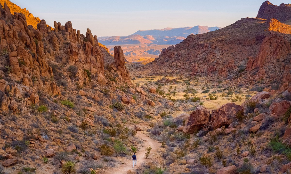 cam honan wanderlust usa book hiking interview p 263 photochristopherzebo wanderlustusa gestalten2019