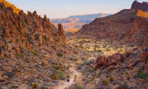 cam honan wanderlust usa book hiking interview p 263 photochristopherzebo wanderlustusa gestalten2019