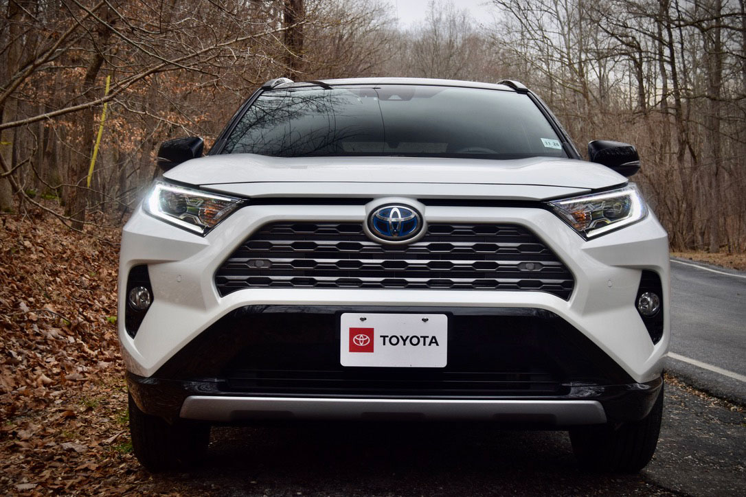 2020 toyota rav4 xse hybrid review 11