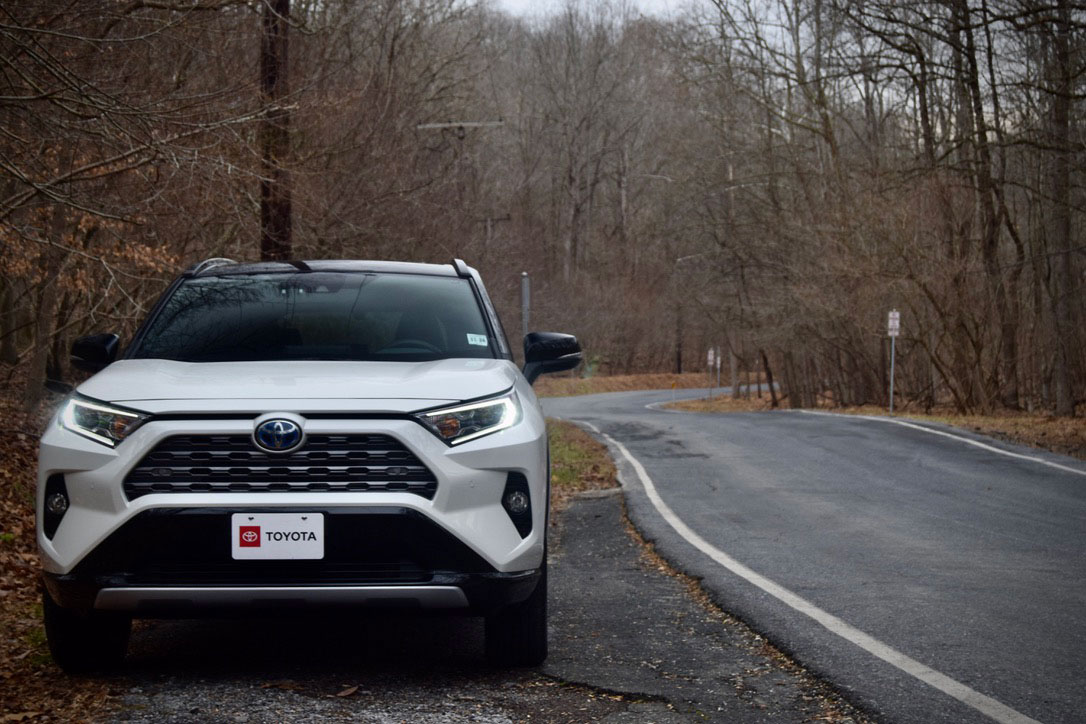 2020 toyota rav4 xse hybrid review 6