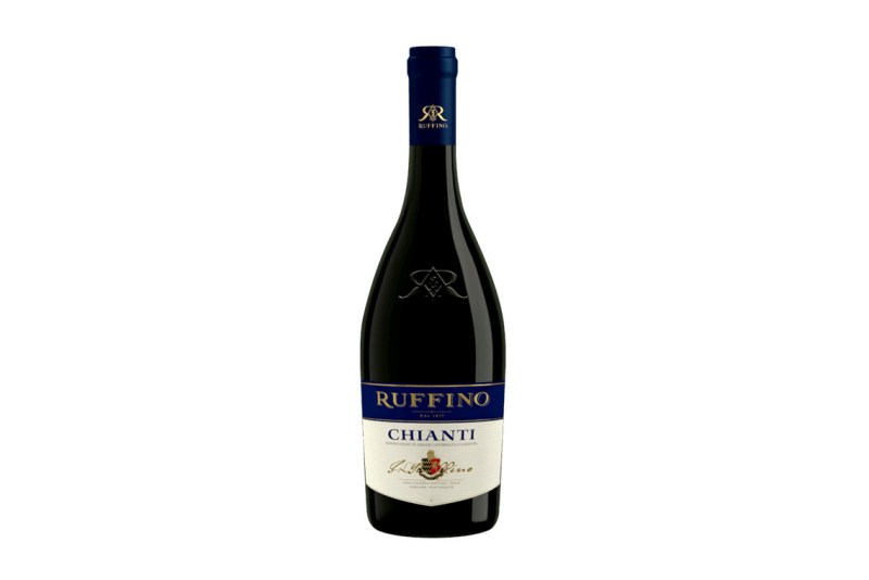 A bottle of Ruffino Chianti.