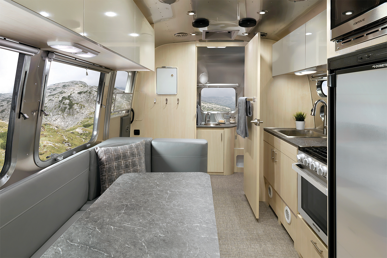 airstream flying cloud international updates 2022 2021 23fb interior f2b sunlit maple seattle mist 80451 web