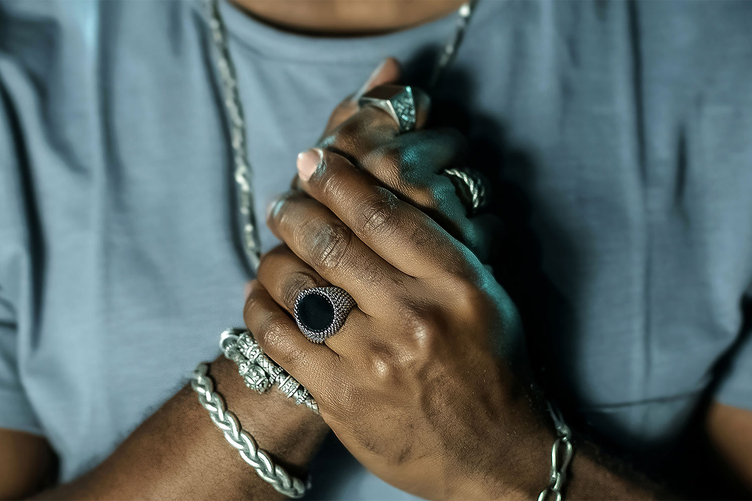 The 18 Best Men's Jewelry Items To Wear in 2022 The Manual