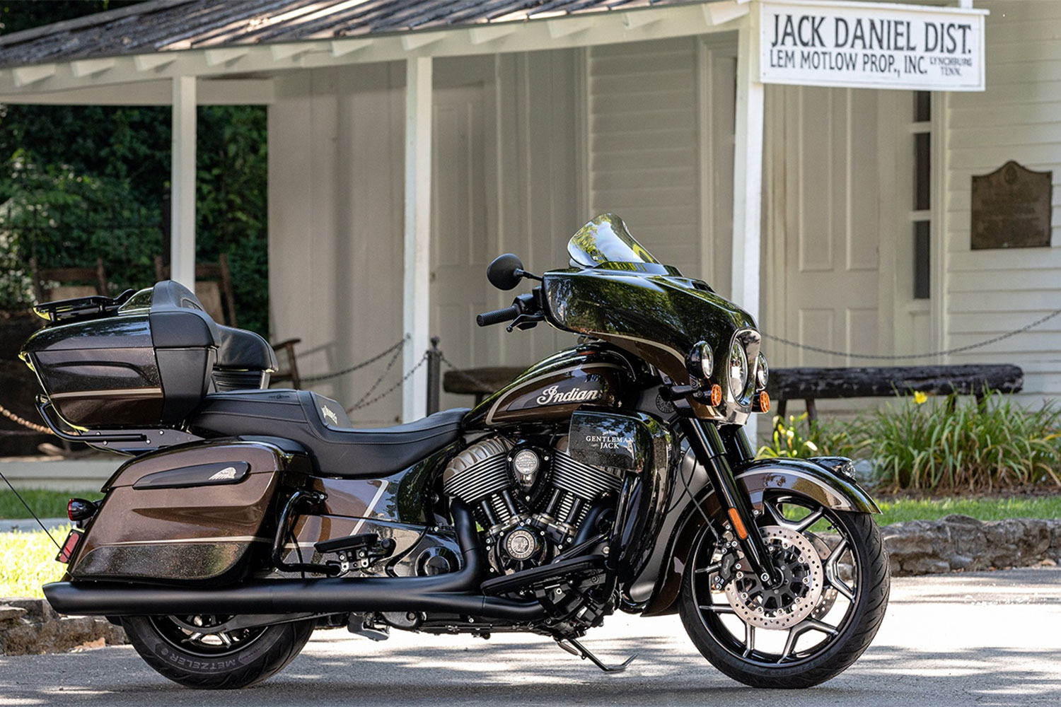 2021 jack daniels limited edition indian roadmaster dark horse motorcycle daniel s 1